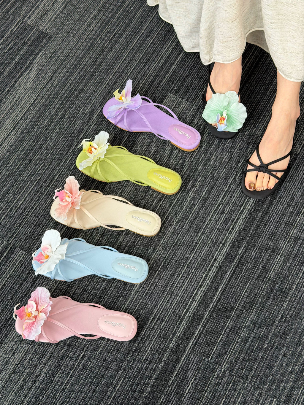 [Petallana] Garden Series Flat 1cm Sandals with Detachable Flowers - 6 colors